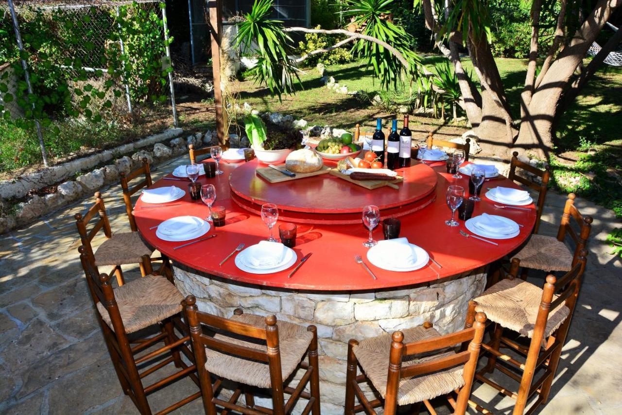 Villa Sitges El Ranch Amaizing Outdoor Areas Beaches At 5 Minutes Walk Sitges At 15 Min Drive Ac Pool Jacuzzi & Garden Xxl Calafell Dış mekan fotoğraf