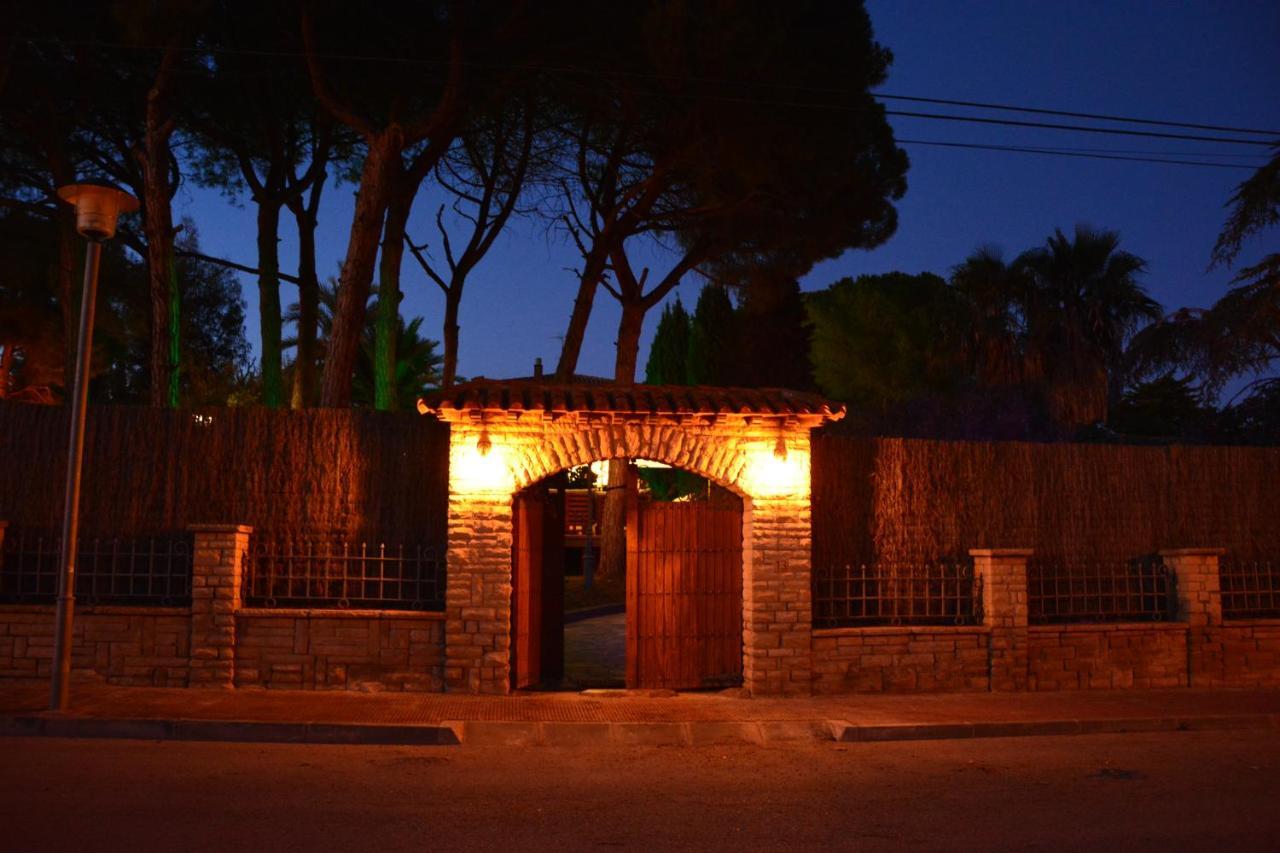 Villa Sitges El Ranch Amaizing Outdoor Areas Beaches At 5 Minutes Walk Sitges At 15 Min Drive Ac Pool Jacuzzi & Garden Xxl Calafell Dış mekan fotoğraf