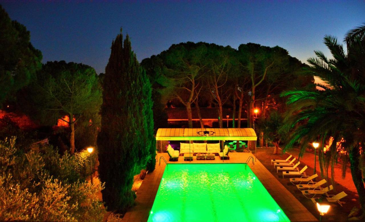 Villa Sitges El Ranch Amaizing Outdoor Areas Beaches At 5 Minutes Walk Sitges At 15 Min Drive Ac Pool Jacuzzi & Garden Xxl Calafell Dış mekan fotoğraf